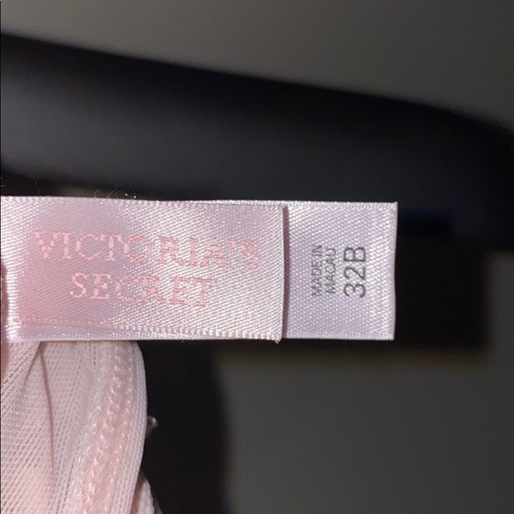 Victoria Secret Top - Picture 3 of 4